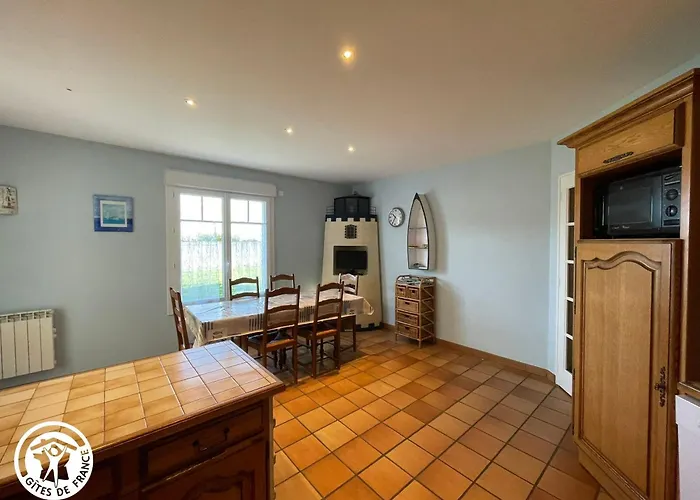 Maison Récente Avec Jardin, 4 Chambres, Proche Et Commerces à - Fr-1-426-129 Bouin (Vendee)