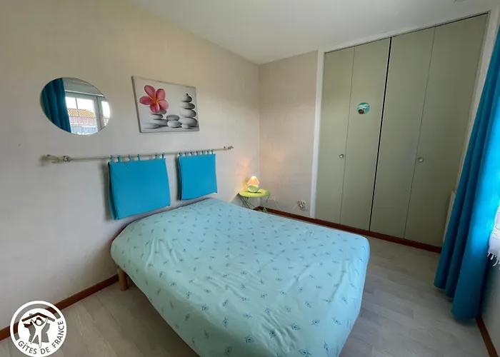 Maison Récente Avec Jardin, 4 Chambres, Proche Et Commerces à - Fr-1-426-129 Casa de Férias