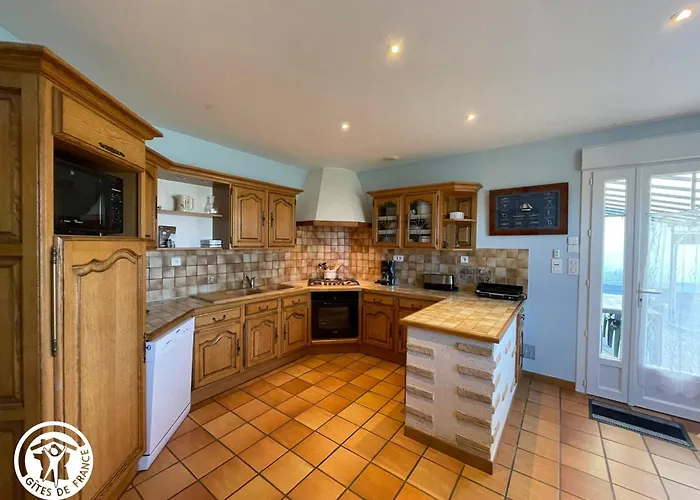 Maison Récente Avec Jardin, 4 Chambres, Proche Et Commerces à - Fr-1-426-129 Casa de Férias *